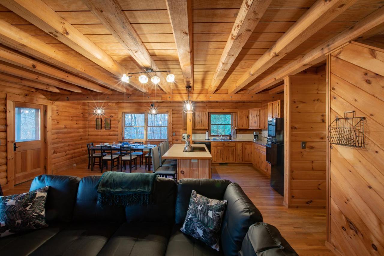 Treetops Cabin Easy To Asheville With Fast Wifi And Great View Swiss Exterior foto