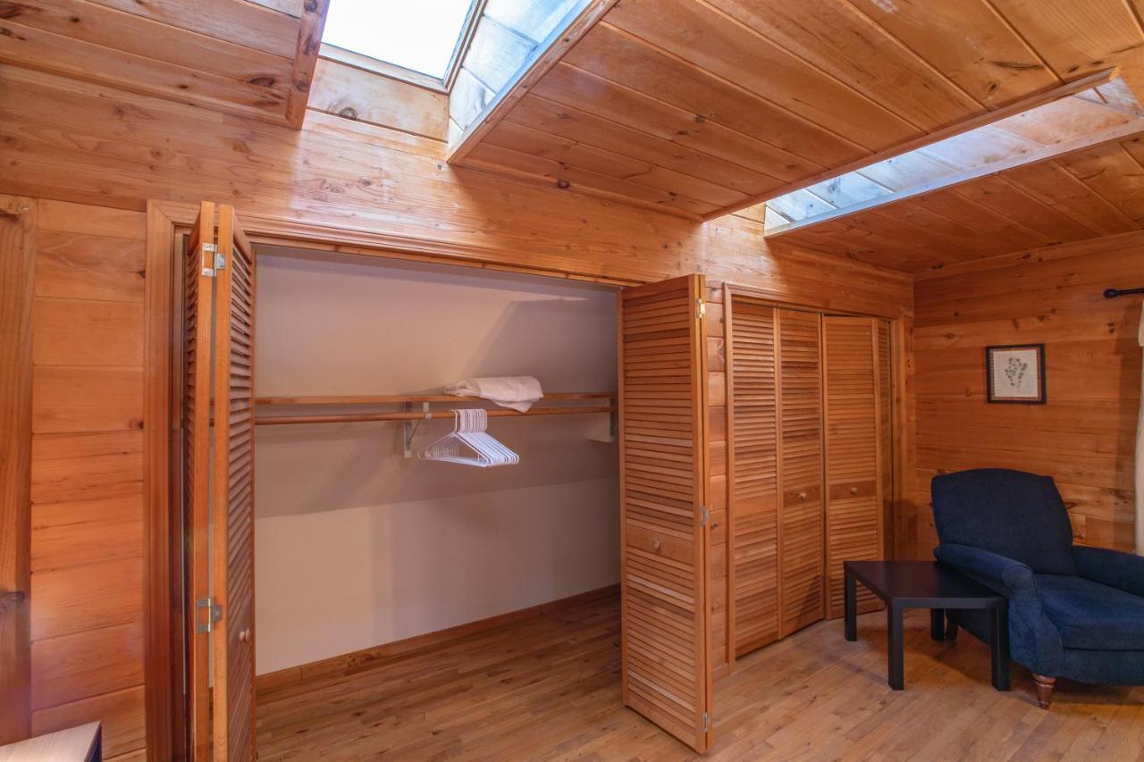 Treetops Cabin Easy To Asheville With Fast Wifi And Great View Swiss Exterior foto