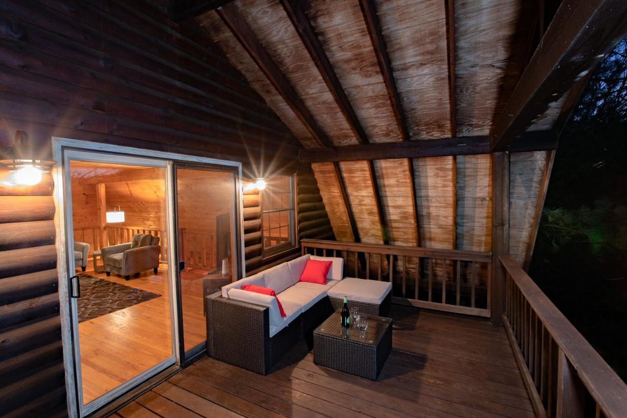 Treetops Cabin Easy To Asheville With Fast Wifi And Great View Swiss Exterior foto