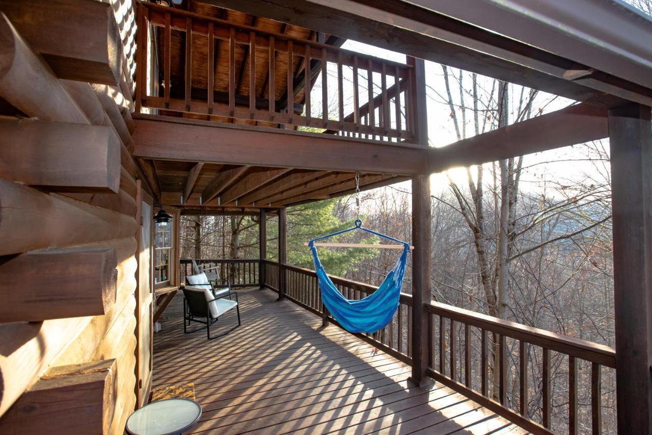 Treetops Cabin Easy To Asheville With Fast Wifi And Great View Swiss Exterior foto