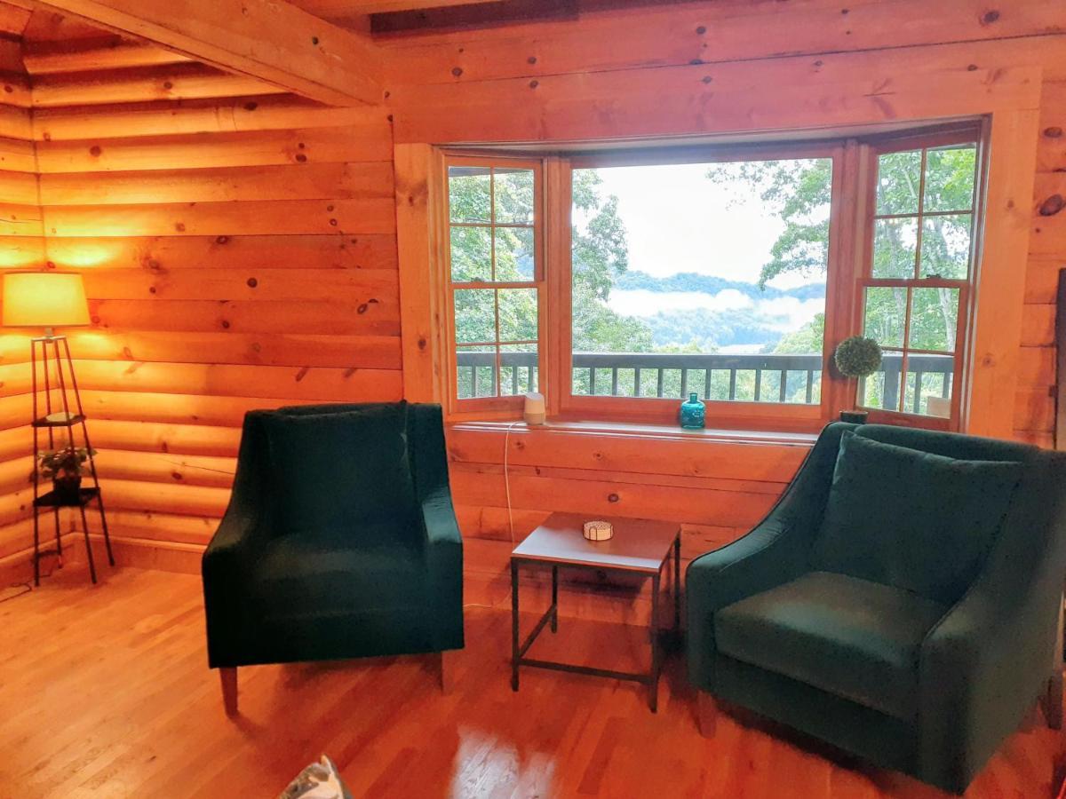 Treetops Cabin Easy To Asheville With Fast Wifi And Great View Swiss Exterior foto
